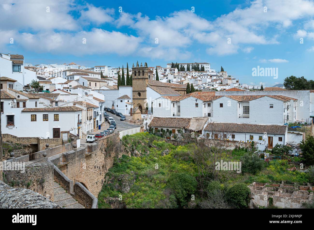 Paysage urbain de la vieille ville de Ronda au-dessus du canyon El Tajo en Andalousie, Espagne Banque D'Images