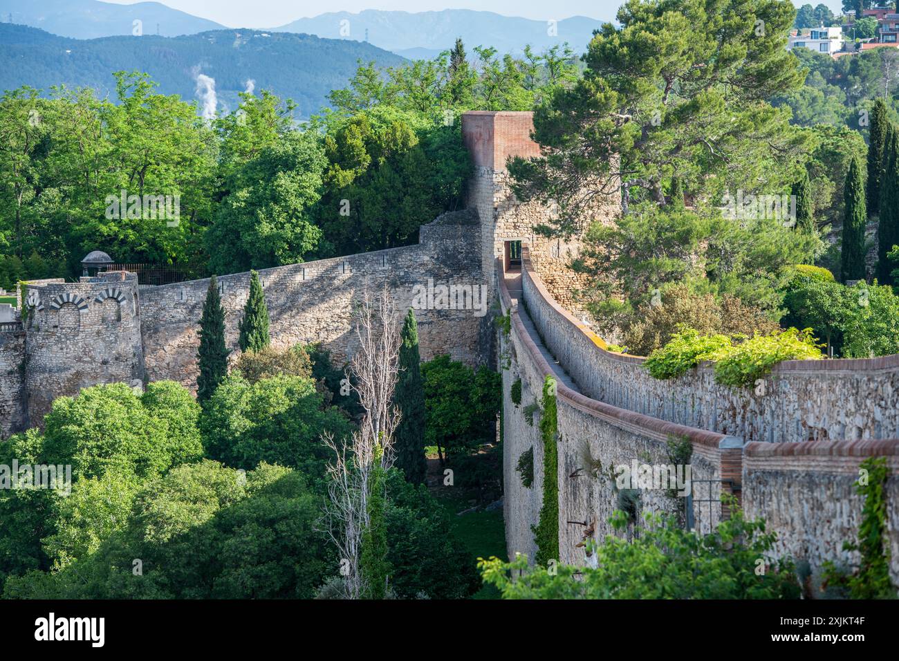 Passeig de la Muralla, ancienne fortification romaine dans la ville de