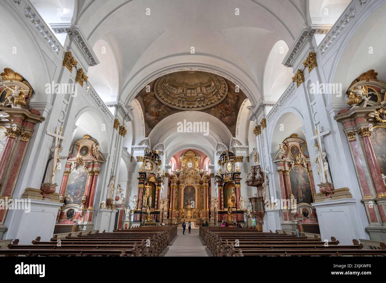 Intérieur avec faux dôme de l'église baroque de Saint Martin, Gruener Markt, Bamberg, haute-Franconie, Bavière, Allemagne Banque D'Images