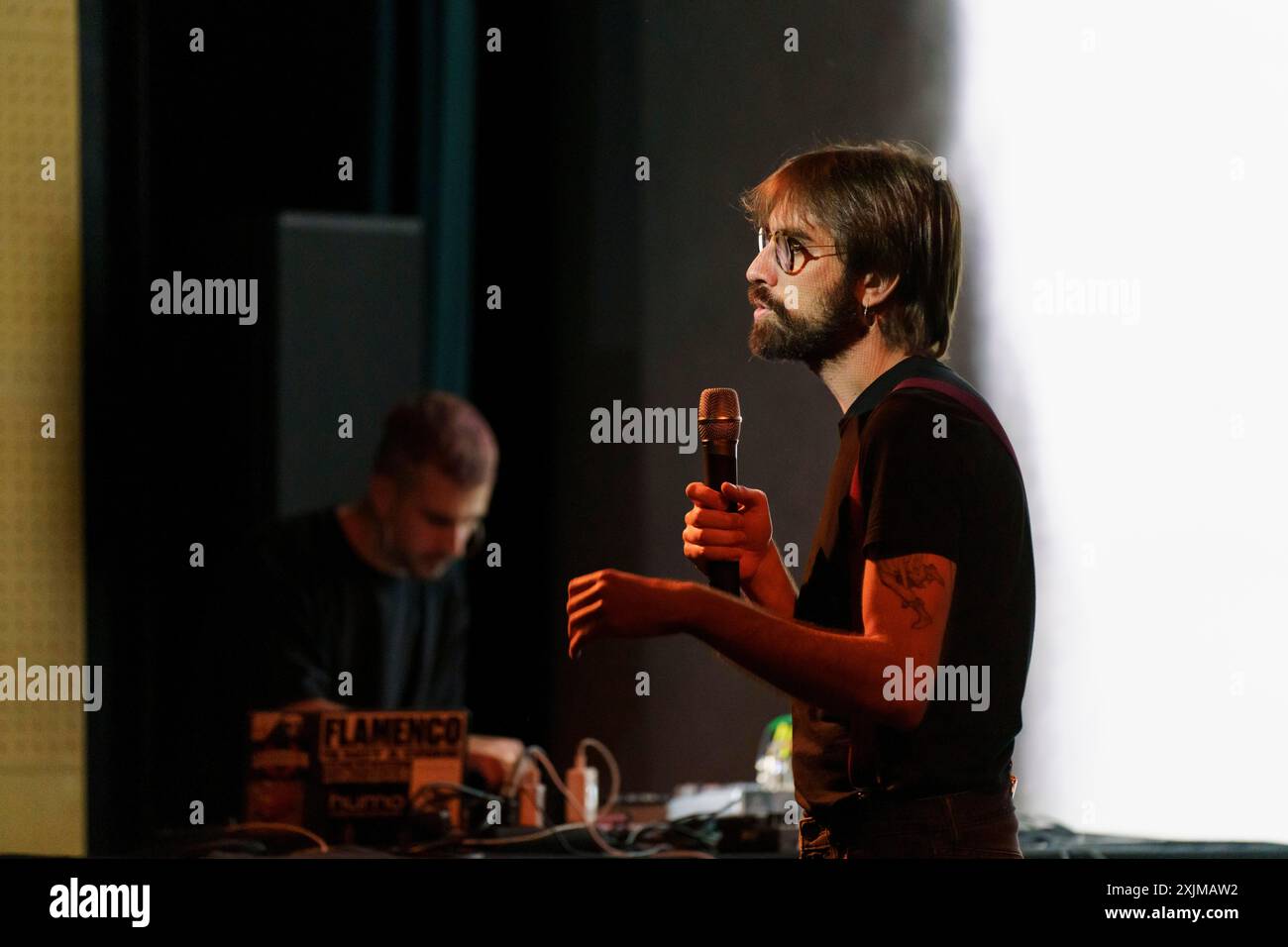 A Lluz, Orion E A Nova Lluz, spectacle poétique, Miguel Rodriguez et Andres Rodriguez, Santanyi, Majorque, Îles Baléares, Espagne Banque D'Images