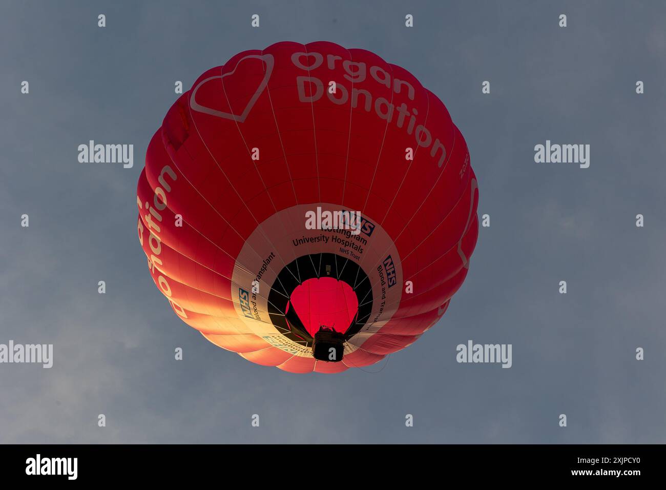 Doncaster, Royaume-Uni. 19 juillet 2024. Doncaster Balloon Festival. Les foules affluent vers Doncaster pour le tout premier Doncaster Balloon Festival. Crédit : Neil Terry/Alamy Live News Banque D'Images