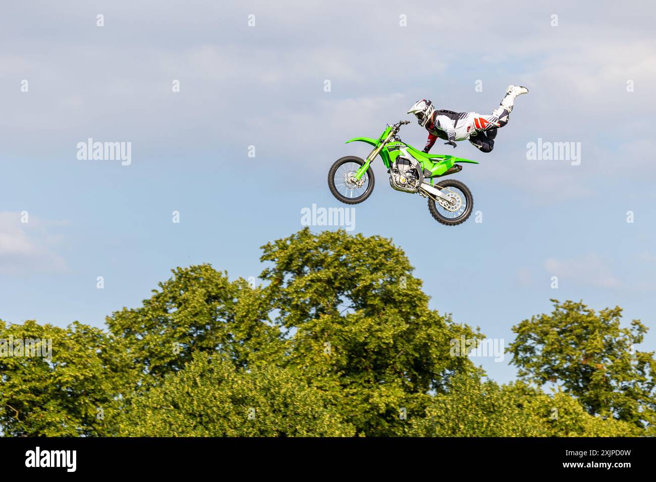 Doncaster, Royaume-Uni. 19 juillet 2024. Doncaster Balloon Festival. Les foules affluent vers Doncaster pour le tout premier Doncaster Balloon Festival. Crédit : Neil Terry/Alamy Live News Banque D'Images