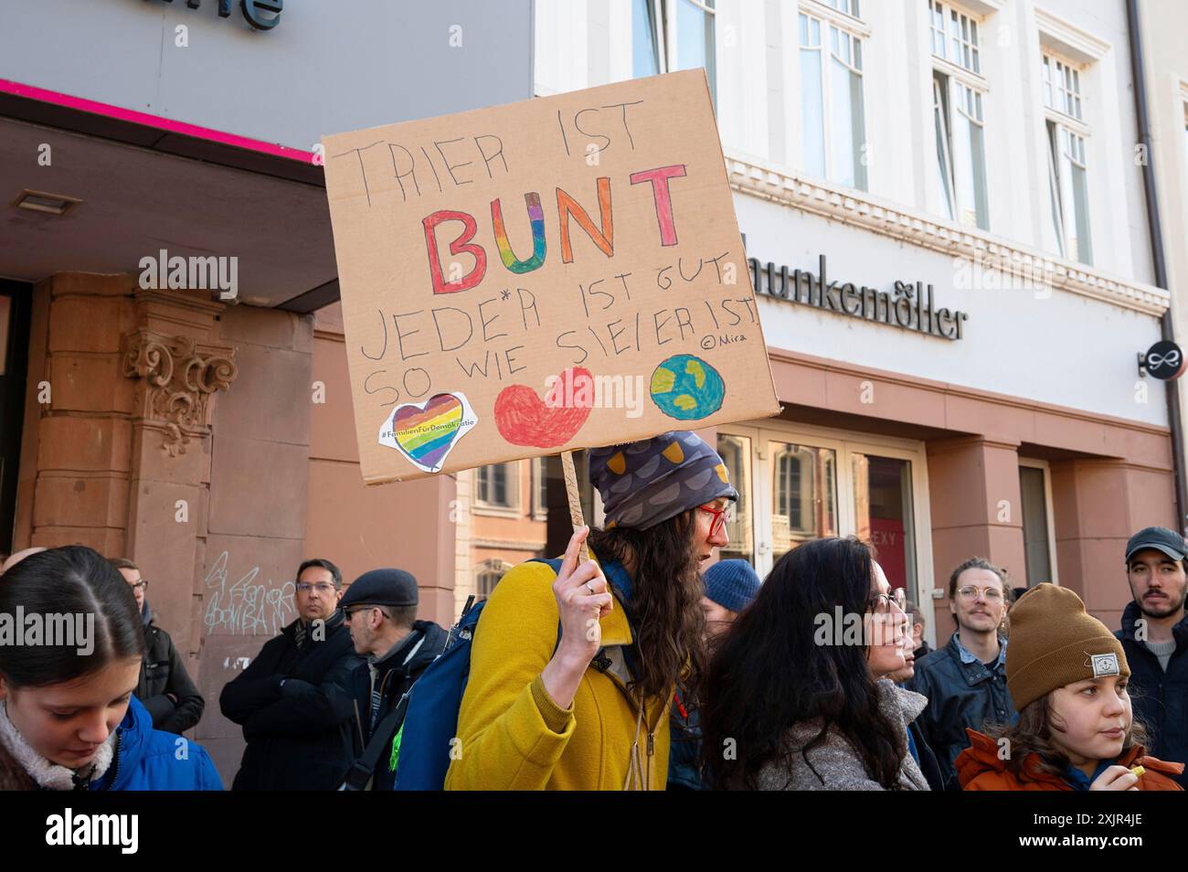 Manifestation contre l'AFD de droite à Trèves, Allemagne, 28.01.2024, manifestation pour les droits de l'homme, pas de discrimination et de racisme, diversité, humanitaire Banque D'Images