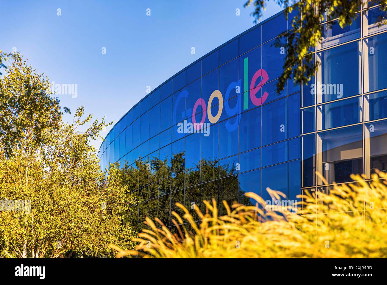 Le logo Google vu au siège social de Google Banque D'Images