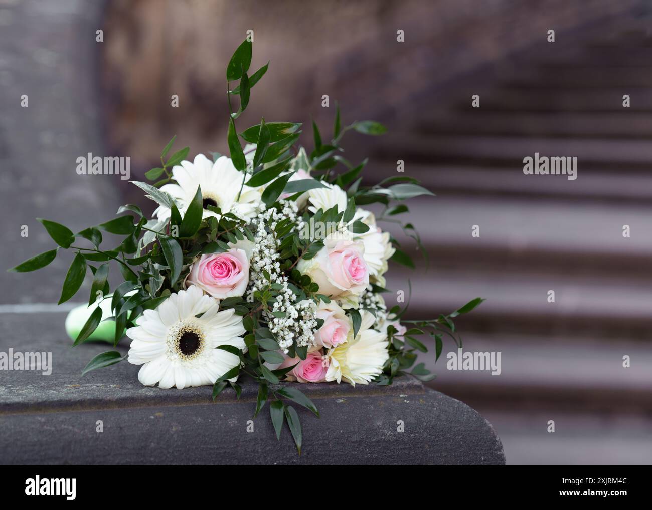 Un attribut important de la mariée. Bouquet de mariée Banque D'Images