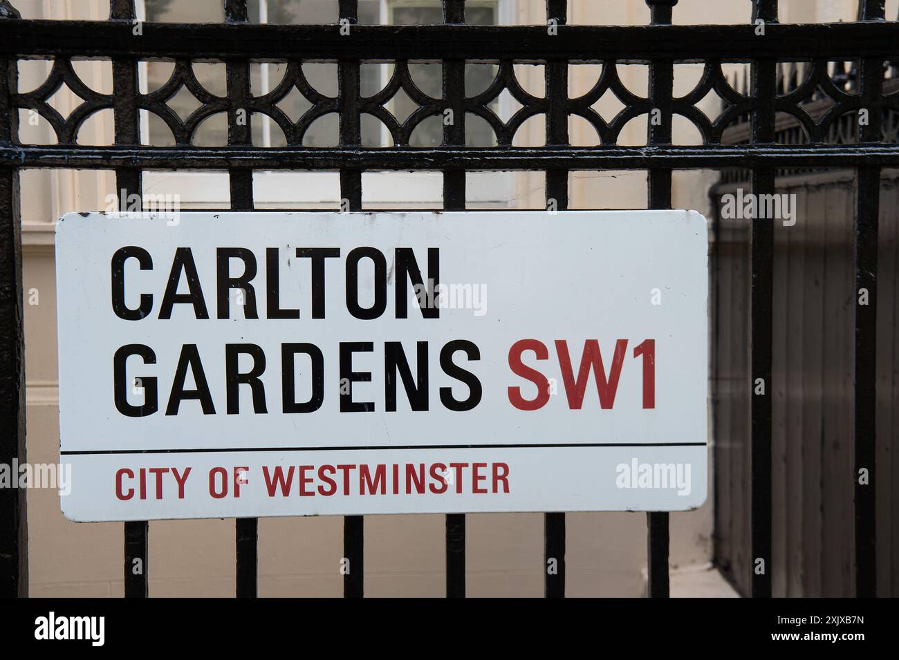 Londres, Royaume-Uni. 18 juillet 2024. Le bâtiment de l'Institut pour le gouvernement au 2, Carlton Gardens à côté du Mall dans le centre de Londres, SW1. Crédit : Maureen McLean/Alamy Banque D'Images