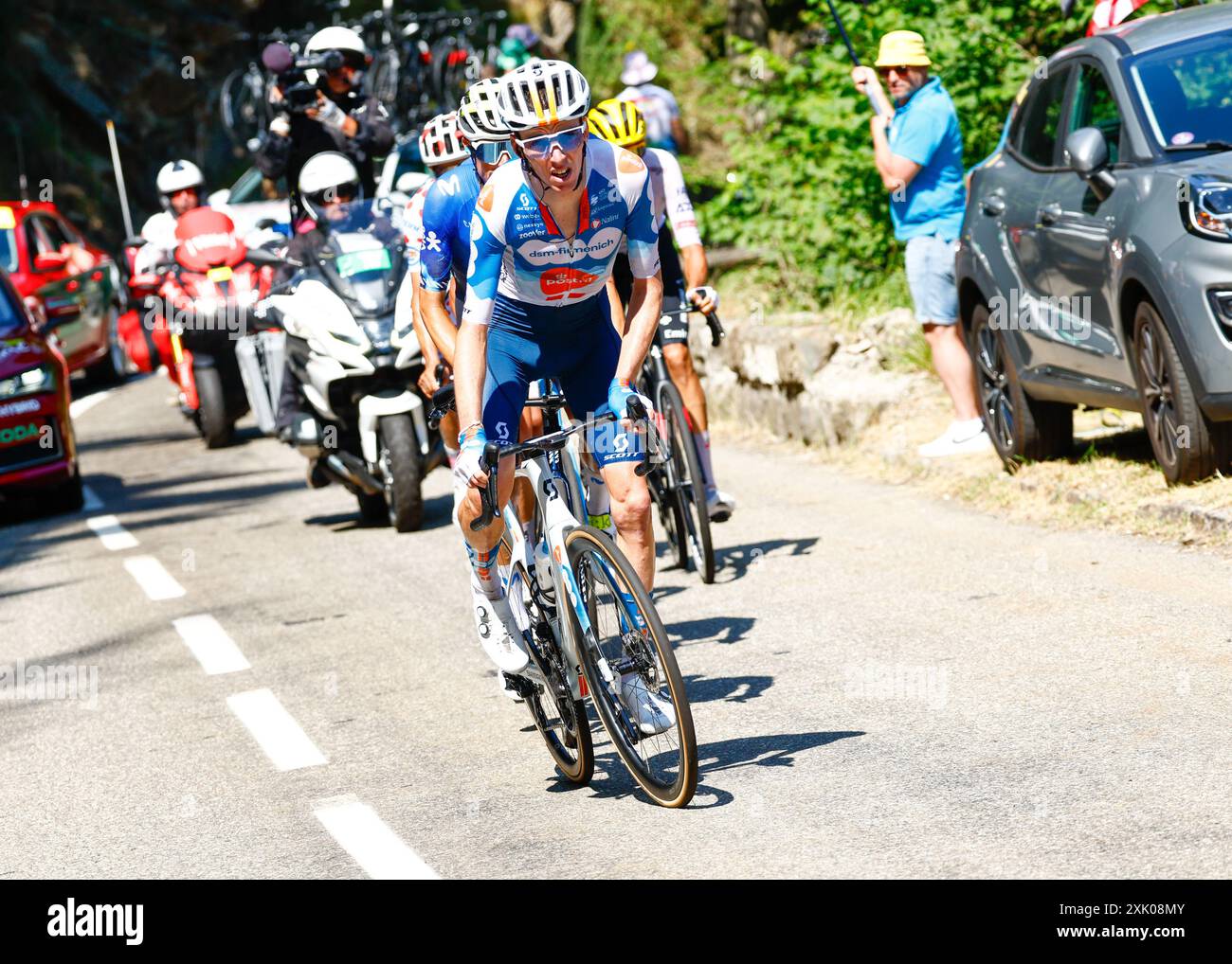 Romain Bardet poussant sur le dernier kilomètre de son dernier Tour de France lors de l'étape 20 Nice > Col de la Couillole, Tour de France, 20 juillet 2024, Credit:Pool / Pete Goding Banque D'Images