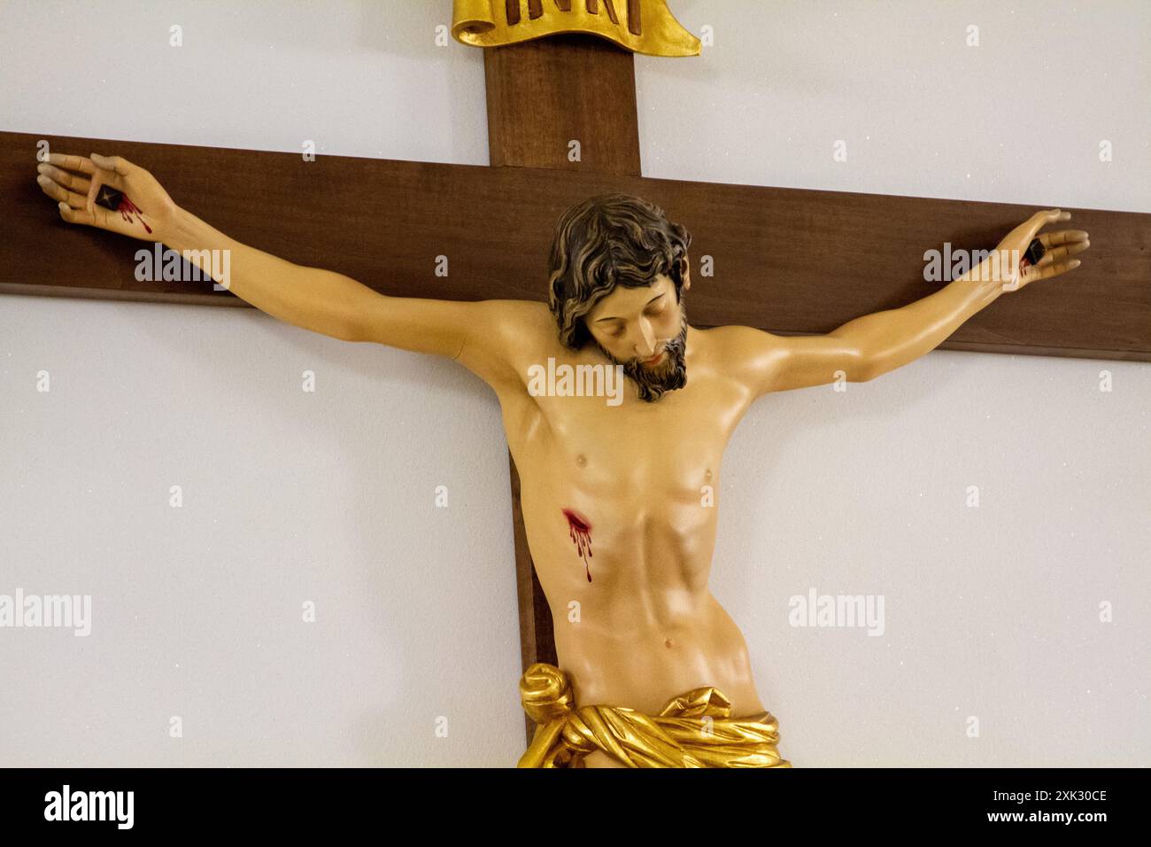Jésus Christ sur la croix dans la chapelle de Ospedale Policlinico San Matteo (Hôpital Saint Matthieu) à Pavie. Banque D'Images