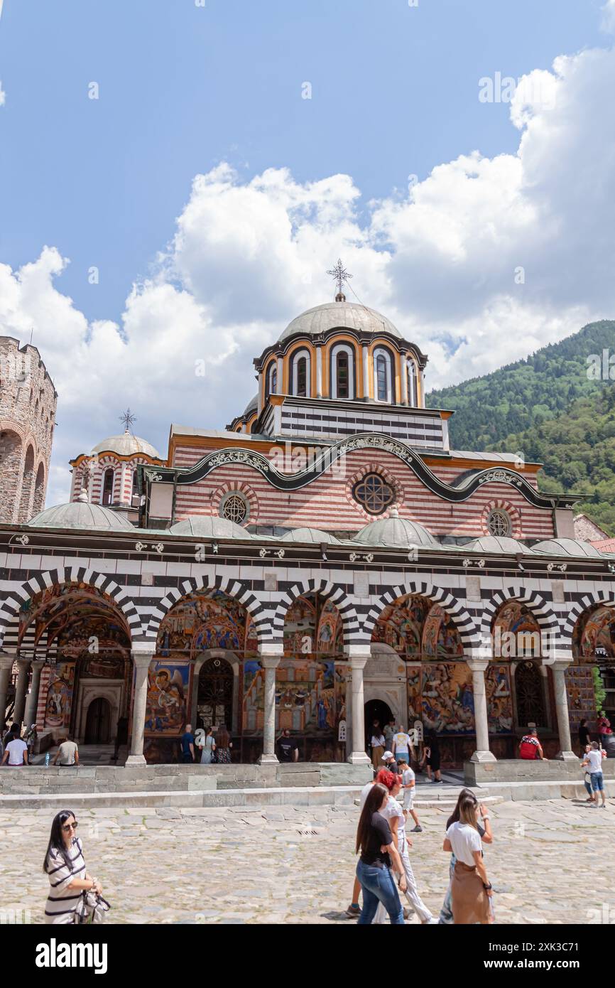 MONASTÈRE DE RIL, BULGARIE - 14.07. 2024 : visite touristique du monastère de la fabrique Ivan Rila, région de Kyustendil, Bulgarie Banque D'Images