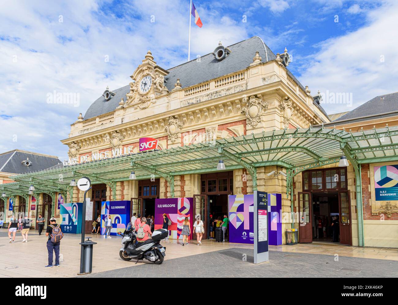 Façade de la gare de Nice, Nice, Provence-Alpes-Côte d'Azur, Alpes-Maritimes, France Banque D'Images