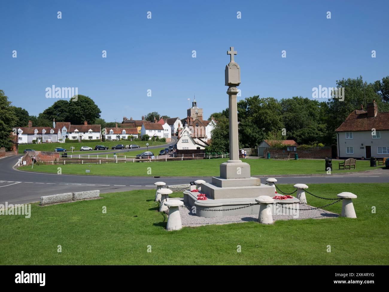 War Memorial Village Church Hill et Village Green Finchingfield Essex Banque D'Images