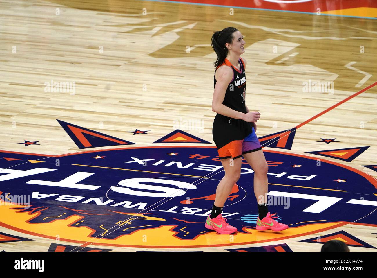 Phoenix, États-Unis. 20 juillet 2024. Caitlin Clark de l'équipe WNBA réagit lors du WNBA All-Star Game 2024 entre l'équipe WNBA et l'équipe nationale féminine de l'USAB à Phoenix, Arizona, États-Unis, le 20 juillet 2024. Crédit : Wu Xiaoling/Xinhua/Alamy Live News Banque D'Images