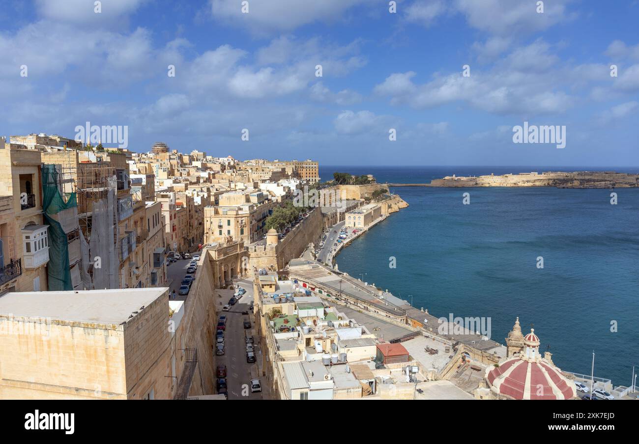 Vue de la Valette et du Grand Port depuis Upper Barraka Gardens, Malte Banque D'Images