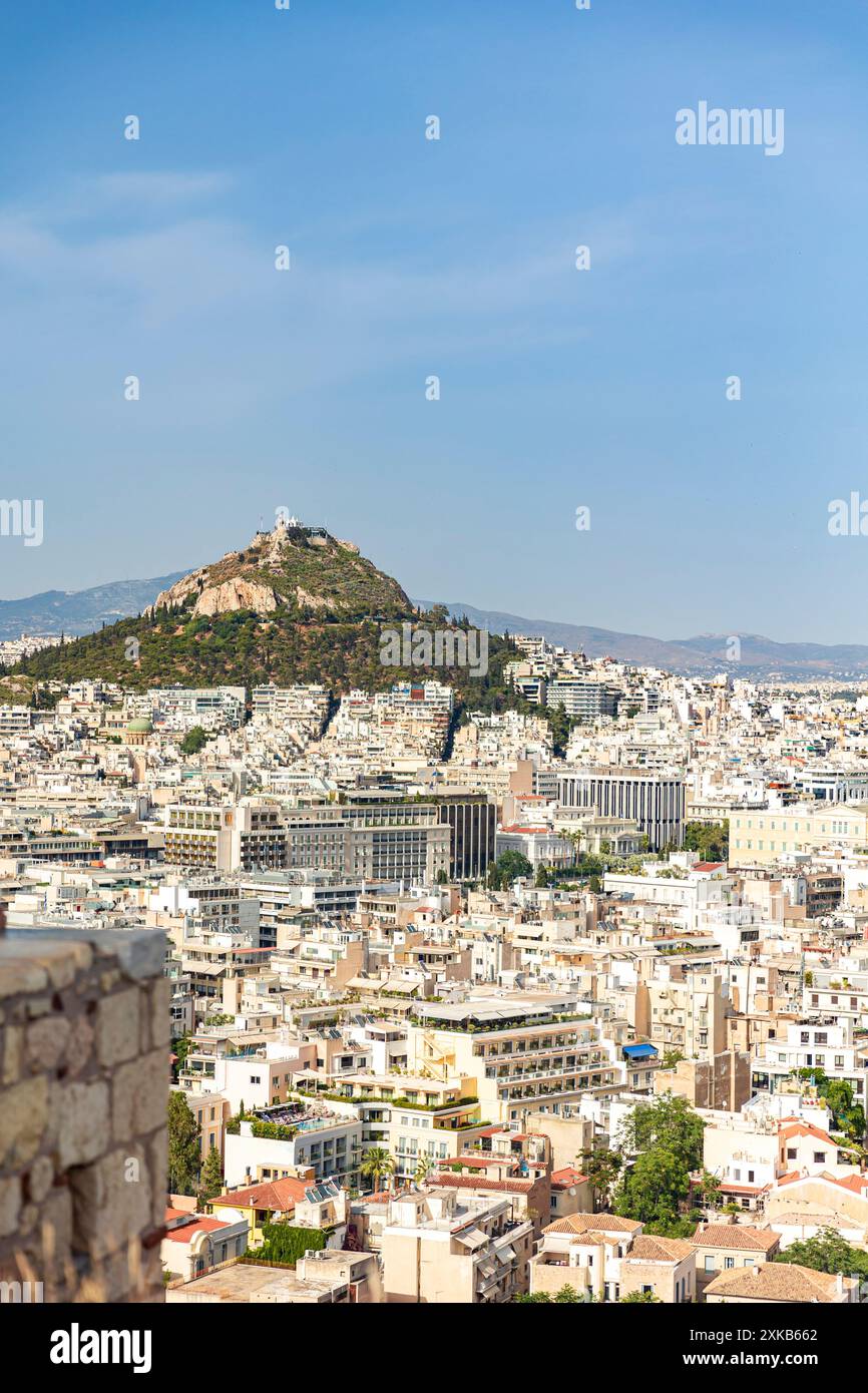 Le mont Lycabette et la ville d'Athènes, Grèce - juin 2024 © Giorgia de Dato Banque D'Images