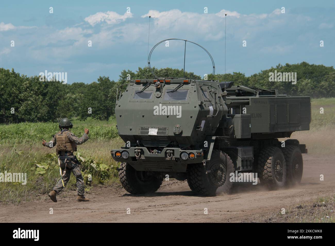 Hokkaido, Japon. 22 juillet 2024. III Marine Expeditionary Force of U.S. Marines HIMARS (High Mobility Artillery Rocket System) prennent part à l'exercice militaire 'Orient Shield 24' de l'armée américaine et de la Force d'autodéfense terrestre du Japon dans la zone de manœuvre de Yausubetsu, préfecture de Hokkaido, Japon, le lundi 22 juillet 2024. Les US Marines participent pour la première fois à l'Orient Shield. Photo de Keizo Mori/UPI crédit : UPI/Alamy Live News Banque D'Images