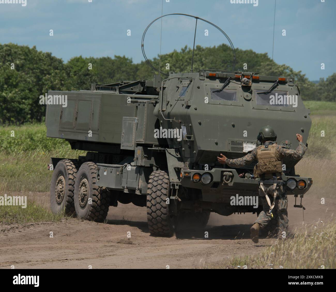 Hokkaido, Japon. 22 juillet 2024. III Marine Expeditionary Force of U.S. Marines HIMARS (High Mobility Artillery Rocket System) prennent part à l'armée américaine et au Japon Ground Self? Exercice militaire de la Force de défense 'Orient Shield 24' dans la zone de manœuvre de Yausubetsu, préfecture de Hokkaido, Japon, le lundi 22 juillet 2024. Les US Marines participent pour la première fois à l'Orient Shield. Photo de Keizo Mori/UPI crédit : UPI/Alamy Live News Banque D'Images