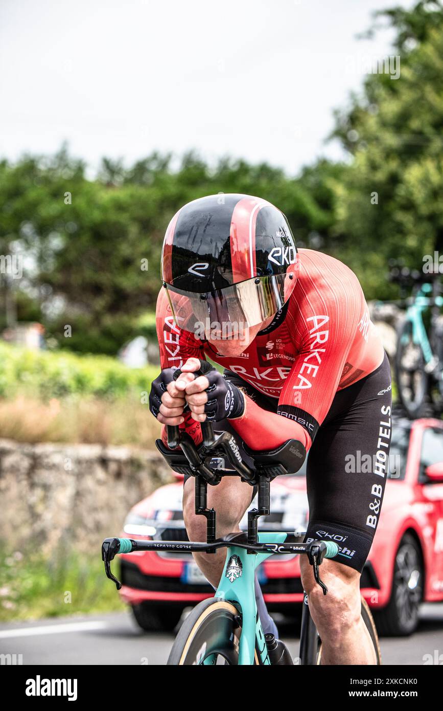 ARNAUD DEMARE des HÔTELS ARKEA-B&B à vélo sur le Tour de France étape 7 TT (contre-la-montre), entre nuits-Saints-Georges et Gevrey-Chamertain, 05/07/24. Banque D'Images