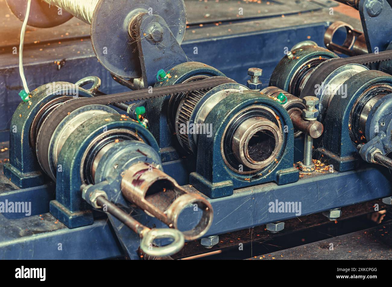 Appareil pour la fabrication de cordes, garnitures en matière plastique pour la construction. EQUIPEMENT industriel Banque D'Images