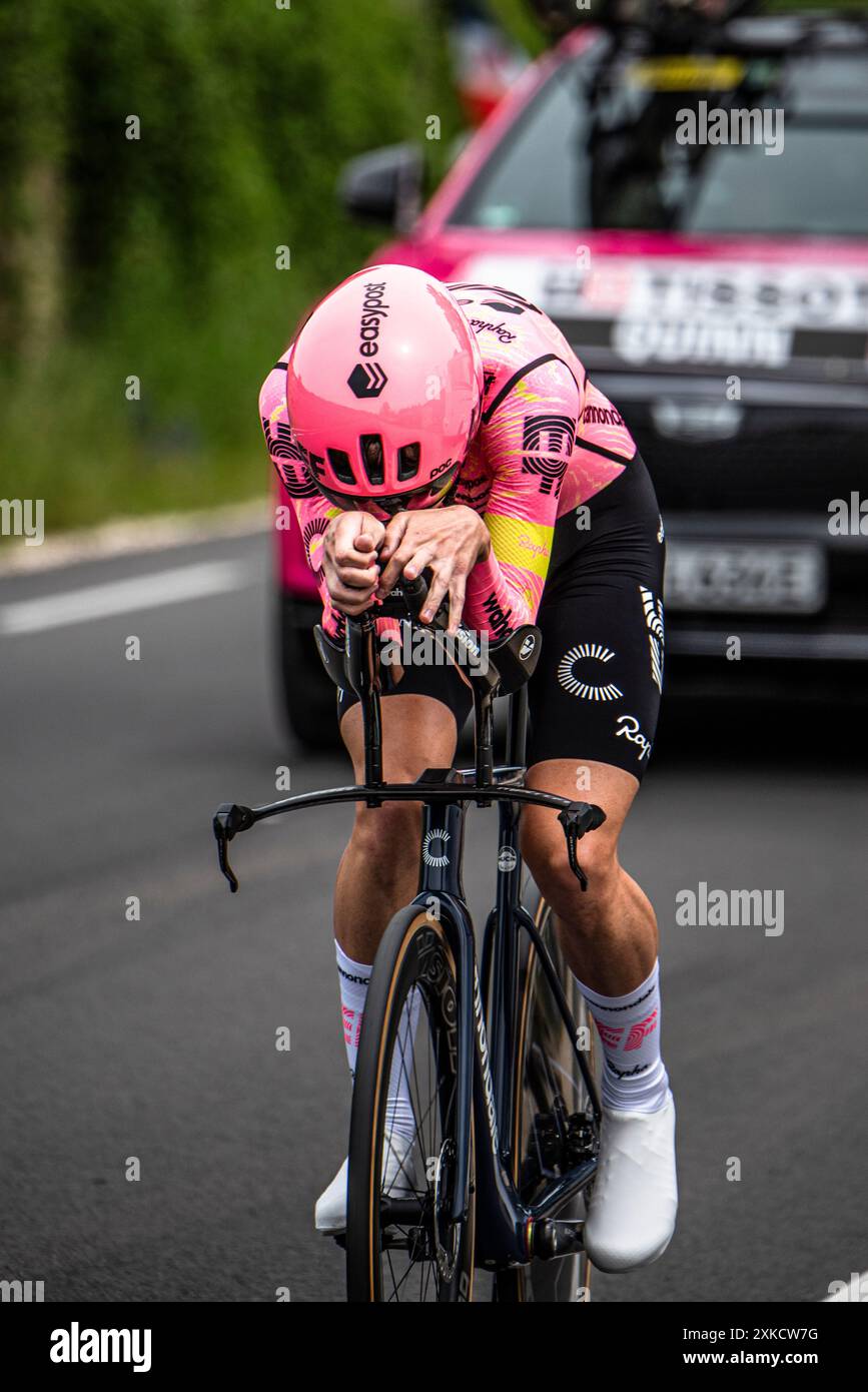 SEAN QUINN d'EF EDUCATION - EASYPOST cyclisme sur le Tour de France étape 7 TT (contre-la-montre), entre nuits-Saints-Georges et Gevrey-Chamertain, 05/07/24. Banque D'Images