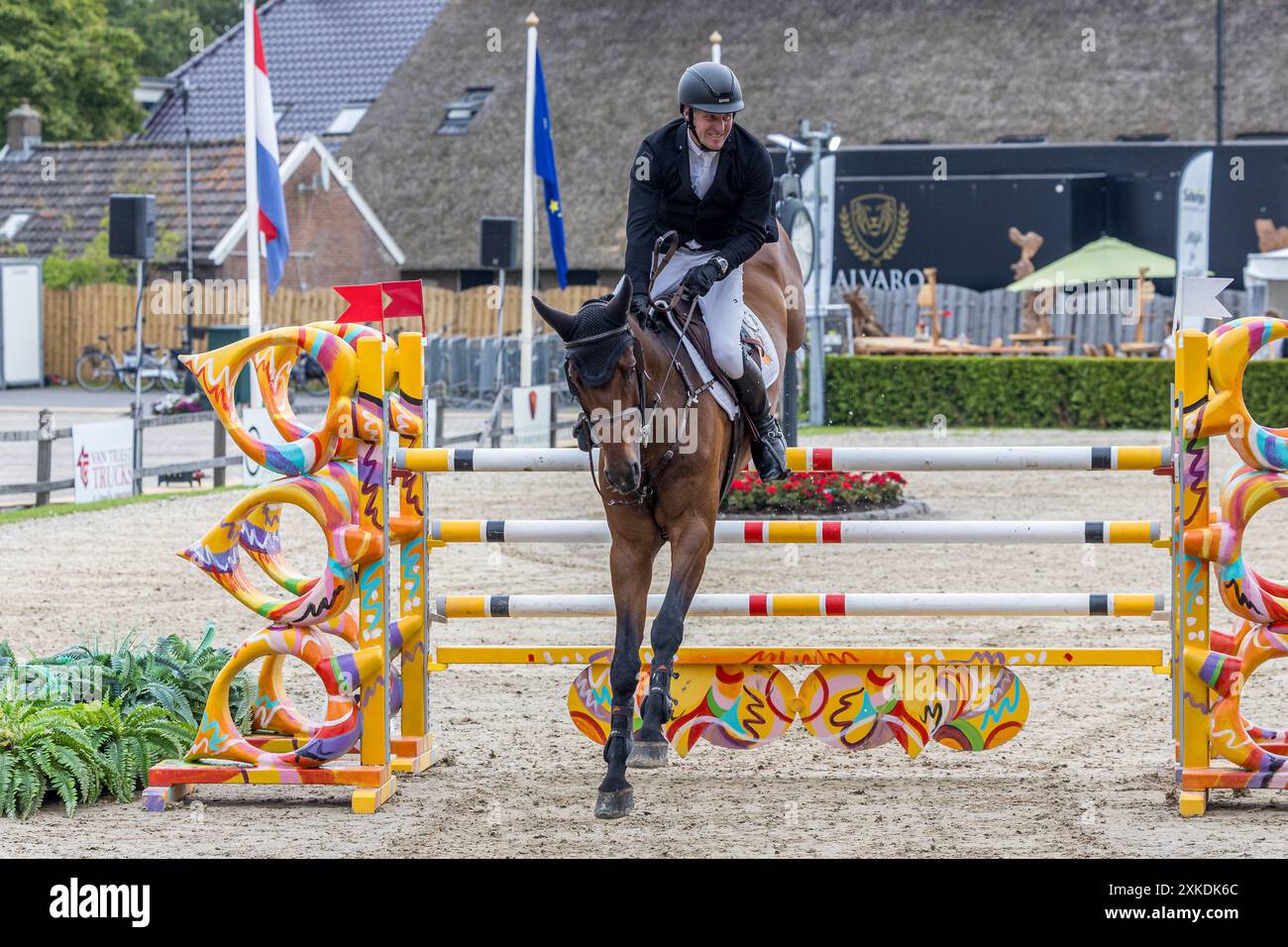 Veeningen, pays-Bas. 21 juillet 2024. VEENINGEN, PAYS-BAS - 21 JUILLET, Michael Greeve (NED) pendant Jumping S21 Gemeente de Wolden Prize - Grand Prix (LR) CSI Zuidwolde 2024 au CH de Wolden 21 juillet 2024 à Veeningen, pays-Bas. (Photo de Jaap van der Pijll/Orange Pictures) crédit : Orange pics BV/Alamy Live News Banque D'Images