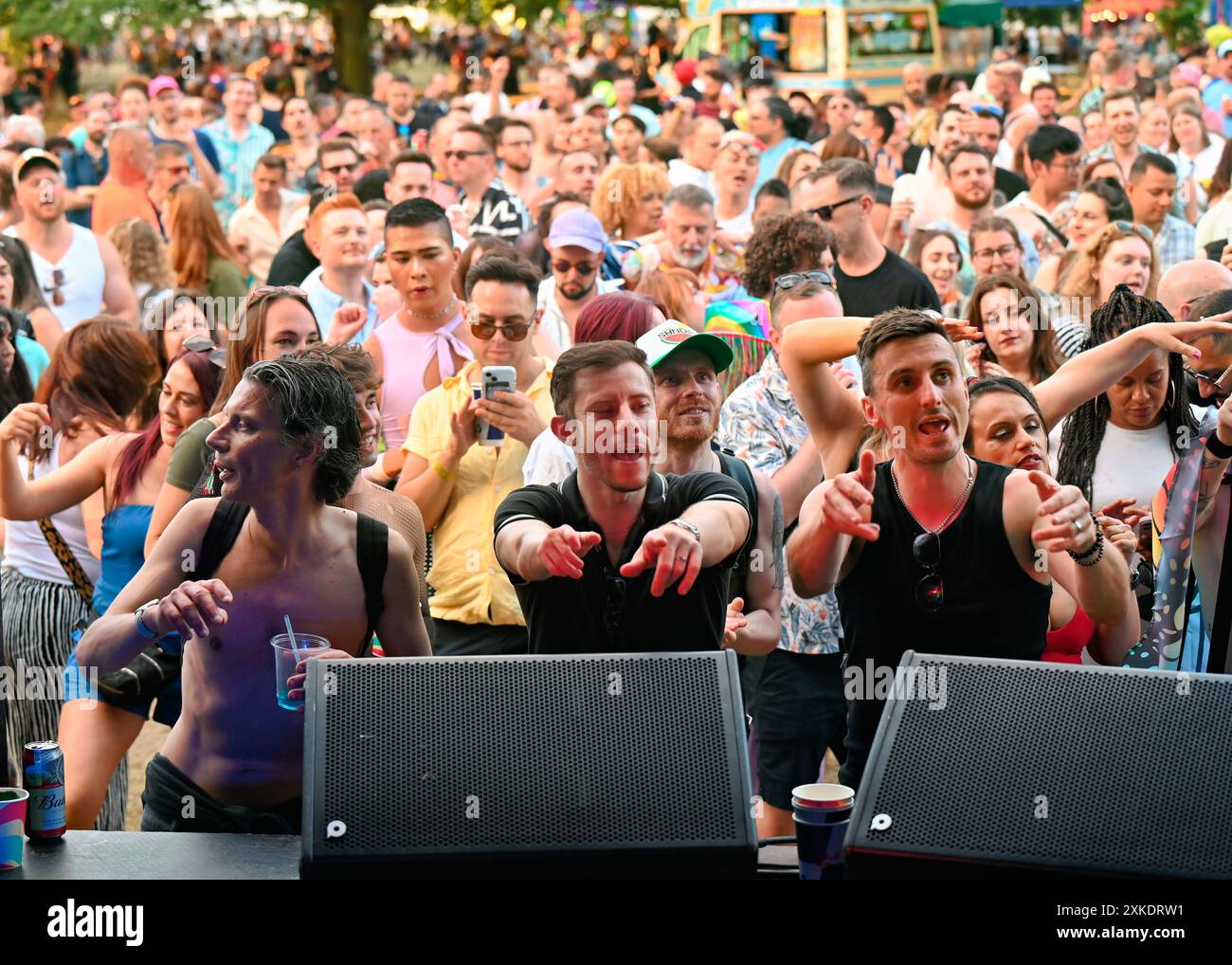 LONDRES, ANGLETERRE - 21 JUILLET 2024 : Danny Beard se produit à l'AS One in the Park 2024, célébrant la communauté LGBTQ en les unissant pour une journée de fierté, de diversité et de festivités. ( Credit : Voir Li/Picture Capital/Alamy Live News Banque D'Images