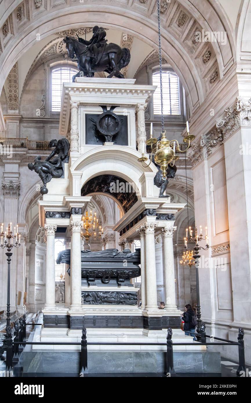 Mémorial pour Arthur Wellesley, le duc de Wellington, à l'intérieur de la cathédrale Saint-Paul de Londres. Banque D'Images