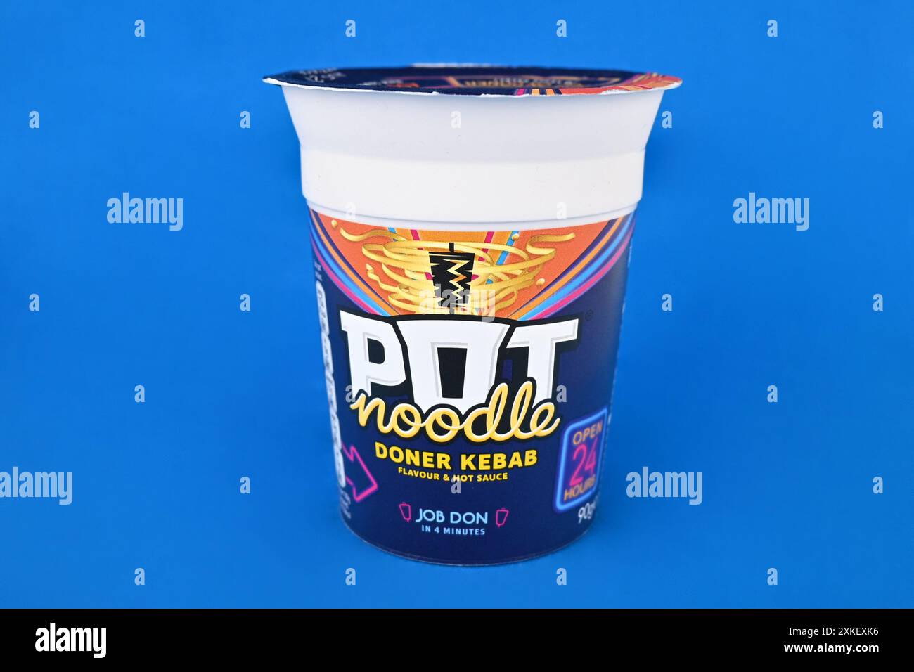 Pot Noodle doner kebab saveur – pays de Galles, Royaume-Uni – 19 juillet 2024 Banque D'Images