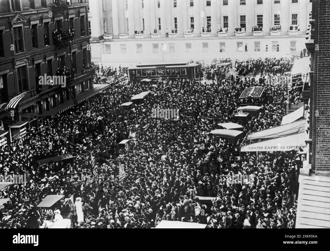 Washington DC, février 1913 suffragettes rassemblées à la fin de leur marche de 17 jours vers Washington DC. Banque D'Images