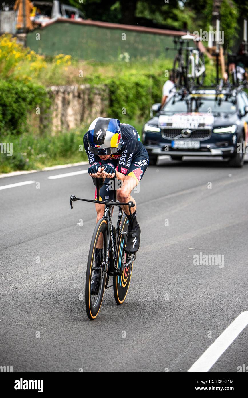 JAI HINDLEY de RED BULL - BORA - HANSGROHE cycliste sur le Tour de France étape 7 TT entre nuits-Saints-Georges et Gevrey-Chambertin. Banque D'Images