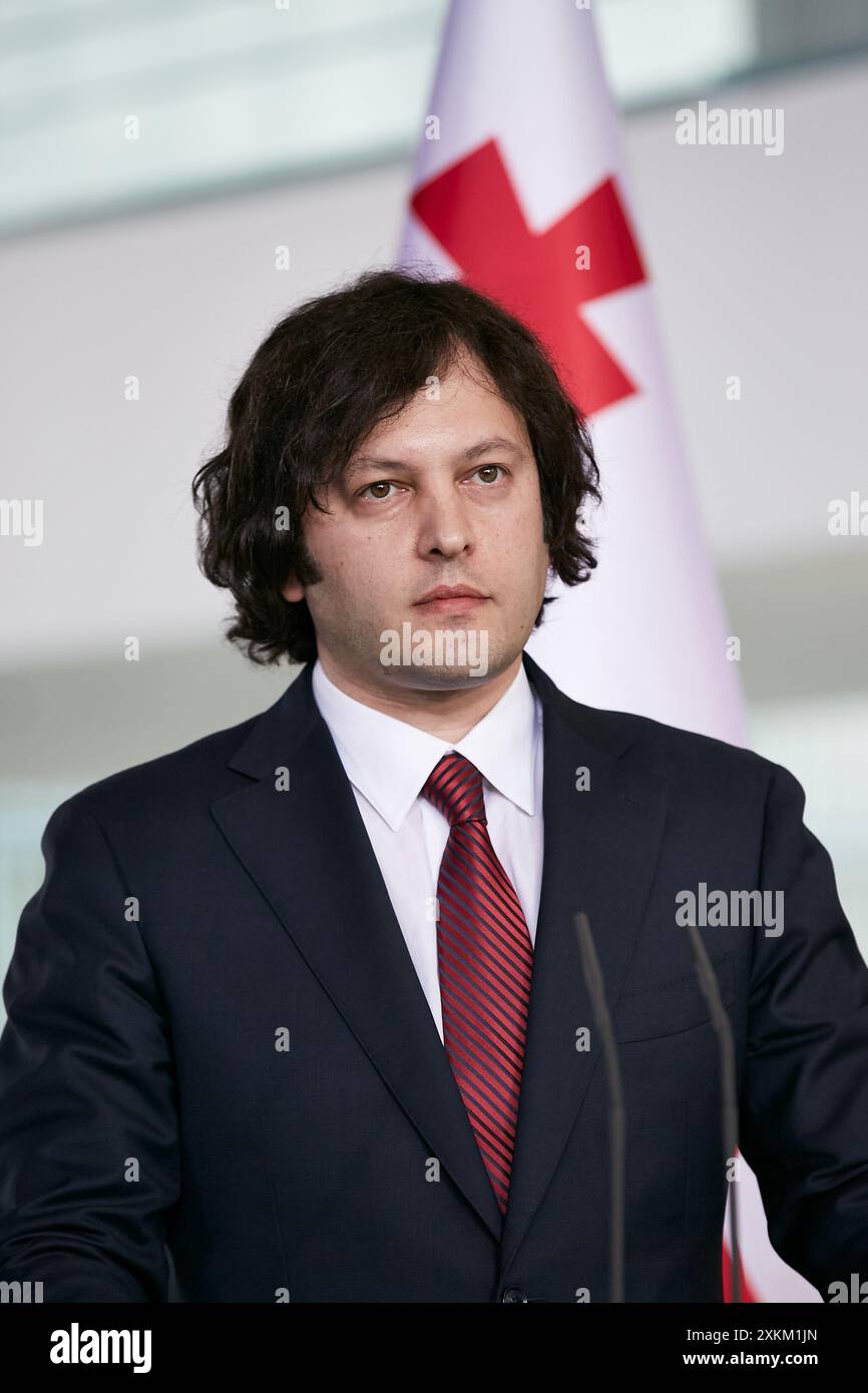 12.04.2024, Allemagne, Berlin, Berlin - le premier ministre de Géorgie - Irakli Kobakhidze, lors de la conférence de presse à la Chancellerie. L'occasion est t Banque D'Images 12.04.2024, Allemagne, Berlin, Berlin - le premier ministre de Géorgie - Irakli Kobakhidze, lors de la conférence de presse à la Chancellerie. L'occasion est t Banque D'Images