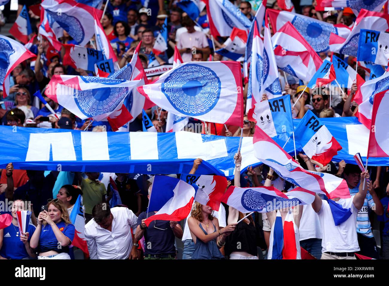 Fans de France lors du match de rugby à sept contre les États-Unis au stade de France, Paris. Date de la photo : mercredi 24 juillet 2024. Banque D'Images
