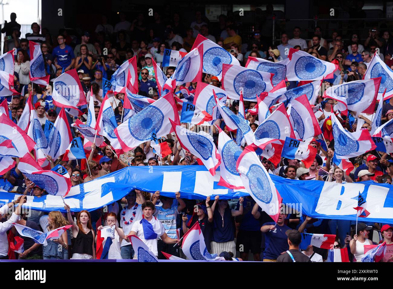 Fans de France lors du match de rugby à sept contre les États-Unis au stade de France, Paris. Date de la photo : mercredi 24 juillet 2024. Banque D'Images