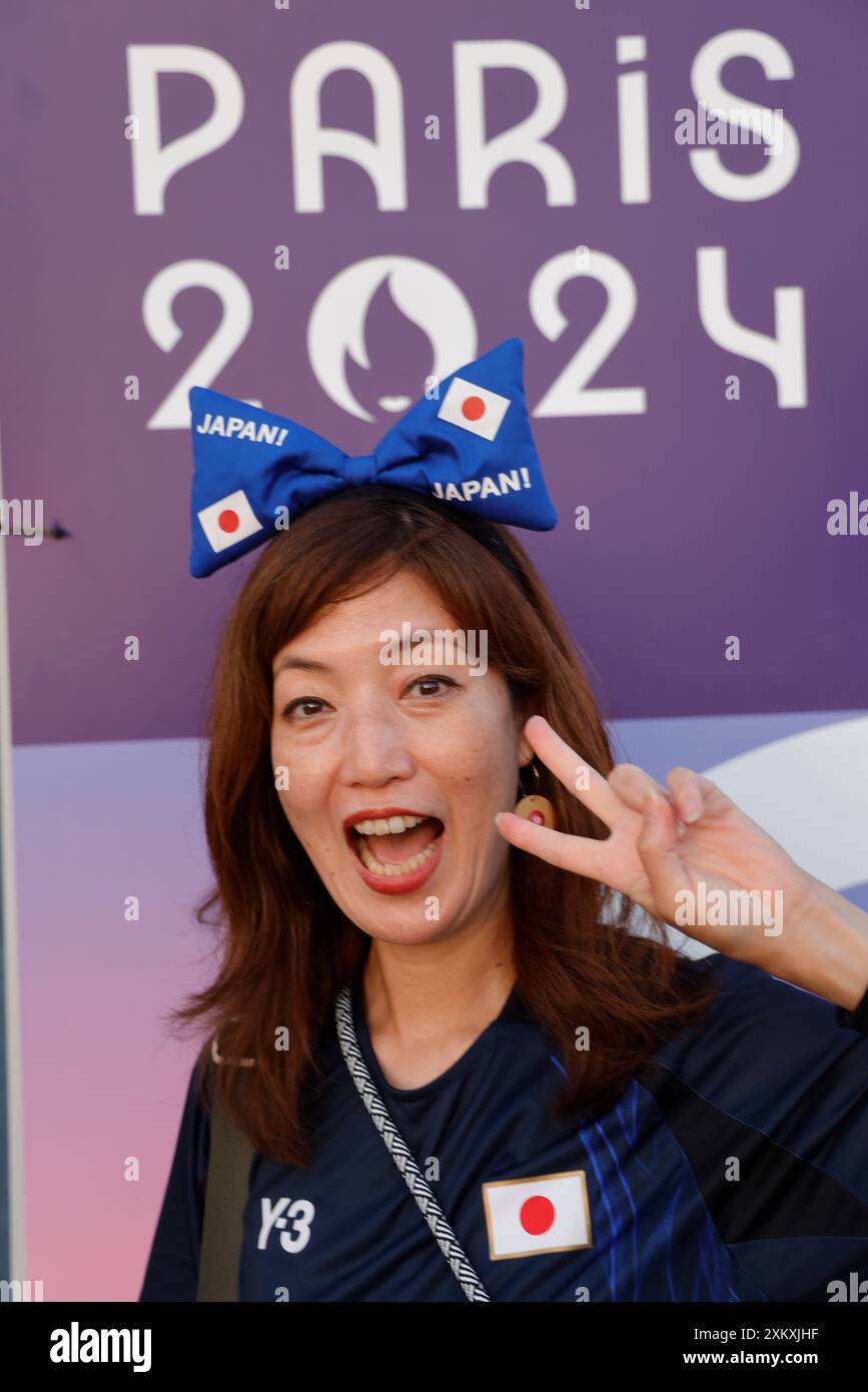 Bordeaux, France. 24 juillet 2024. Fan japonais pendant les Jeux Olympiques de Paris 2024. Match de football Japon-Paraguay (score : Japon 5-Paraguay 0) au stade Matmut Atlantique à Bordeaux. Bordeaux, Gironde, France, Europe. Crédit : photo Hugo Martin Alamy/Live News. Banque D'Images