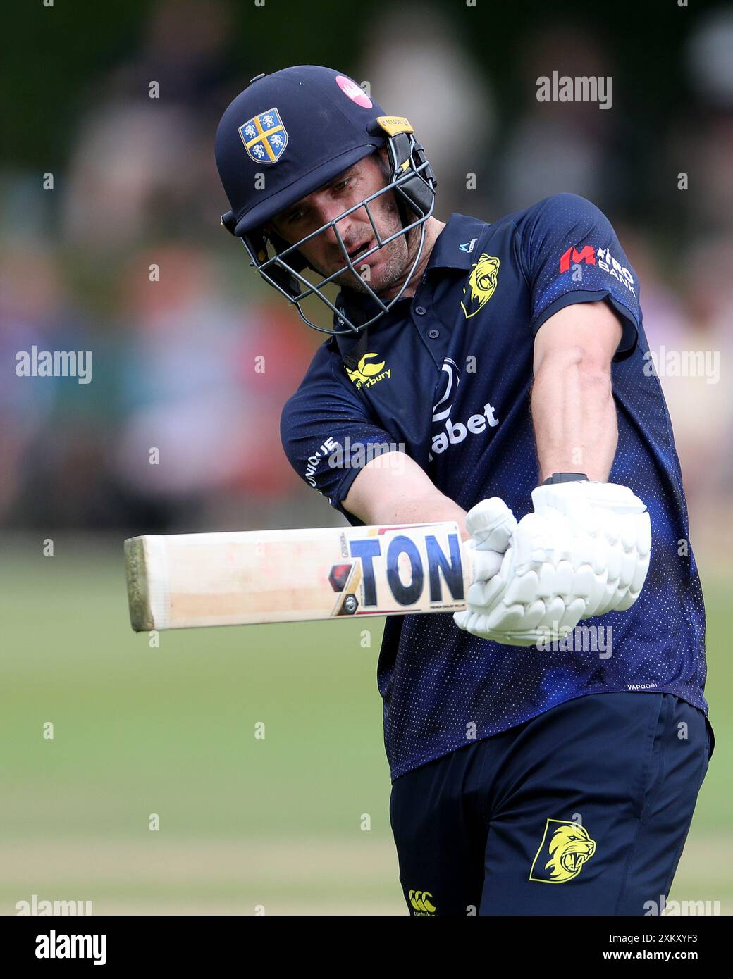 Colin Ackerman de Durham lors du match de la Metro Bank One Day Cup entre le Lancashire et le Durham County Cricket Club à la Sedbergh School, Sedbergh le mercredi 24 juillet 2024. (Photo : Mark Fletcher | mi News) crédit : MI News & Sport /Alamy Live News Banque D'Images