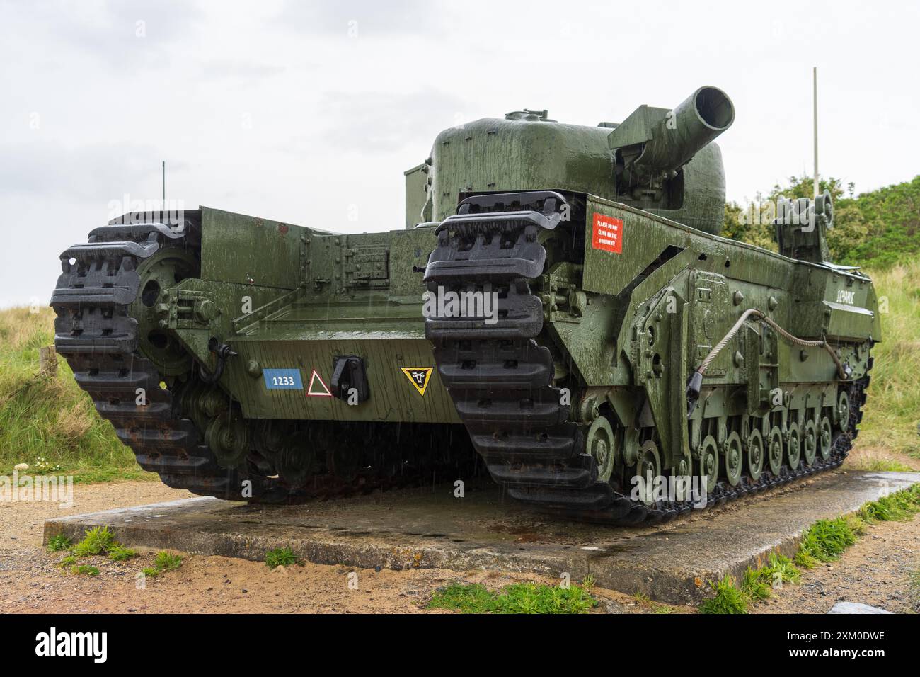 Le Mémorial : Churchill Mk IV AVRE ''One Charlie'' (Char Churchill Mk IV AVRE ''One Charlie'' Monument) Banque D'Images