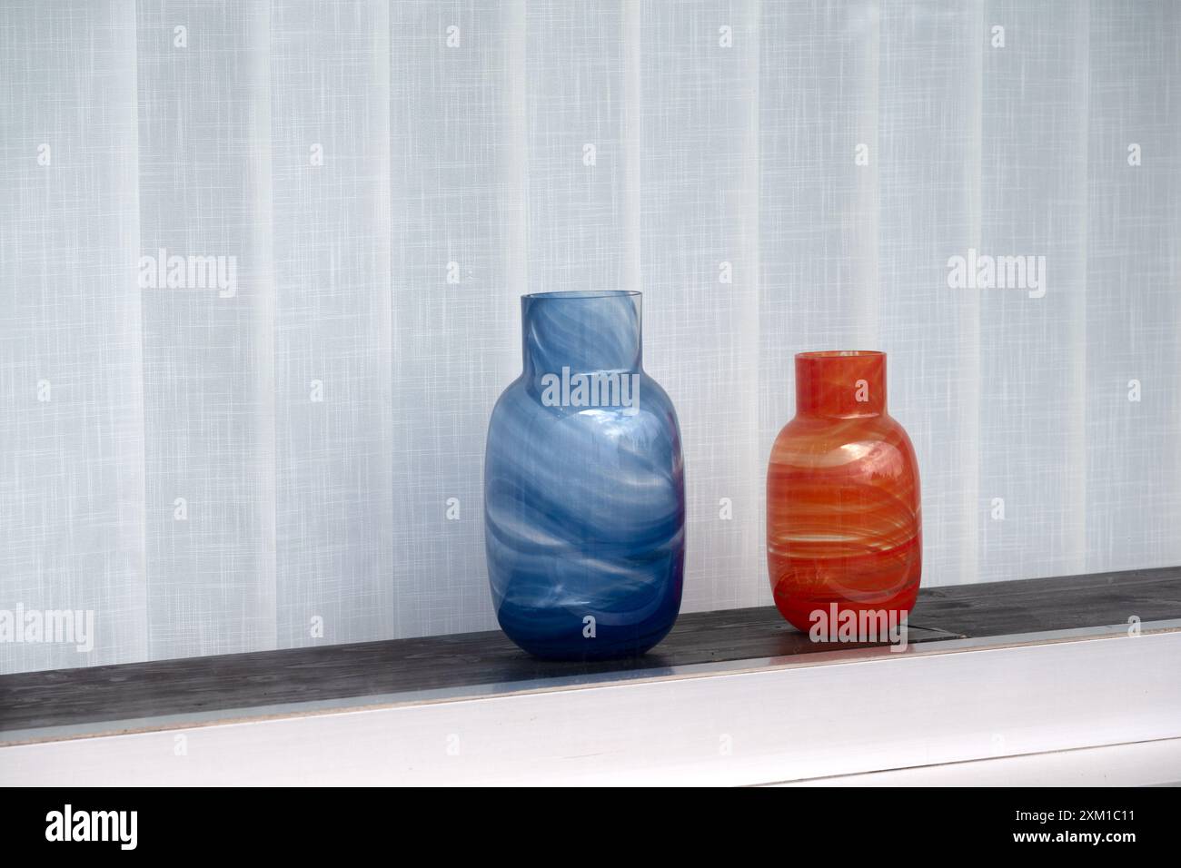Deux récipients en verre fabriqués et exposés dans la Zwiesel Kristallglas AG, Zwiesel, basse-Bavière, Allemagne Banque D'Images