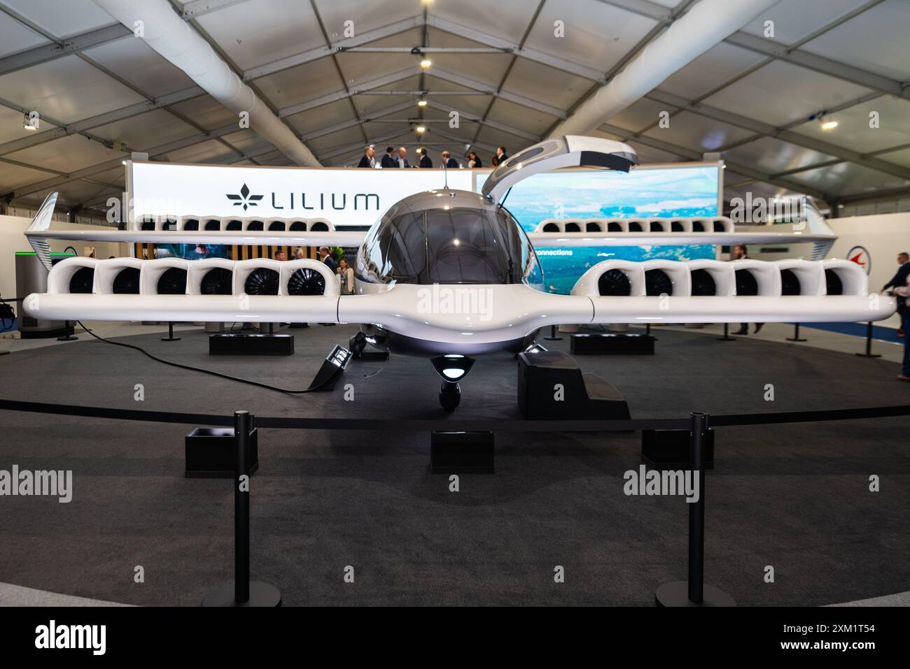 Avion Lilium Jet exposé au salon aéronautique international de Farnborough, Royaume-Uni. Aéronef électrique à décollage et atterrissage verticaux (eVTOL) Banque D'Images