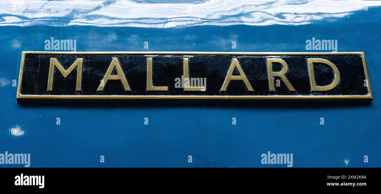 Gros plan de la plaque signalétique de la locomotive à vapeur Mallard au National Railway Museum, York Banque D'Images