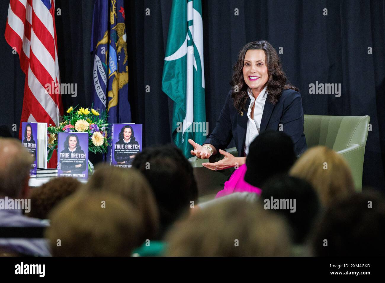 East Lansing, États-Unis. 23 juillet 2024. La gouverneure Gretchen Whitmer parle lors d'un arrêt de sa tournée de livres « True Gretch » à East Lansing, Mich., le 23 juillet 2024. (Photo de Andrew Roth/Sipa USA) crédit : Sipa USA/Alamy Live News Banque D'Images