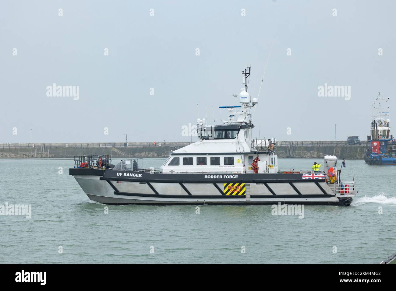 Folkestone, Kent, royaume-uni 1 août 2023 bateau de patrouille côtière de la Border Force britannique, Alert, retournant au port de Folkestone Banque D'Images