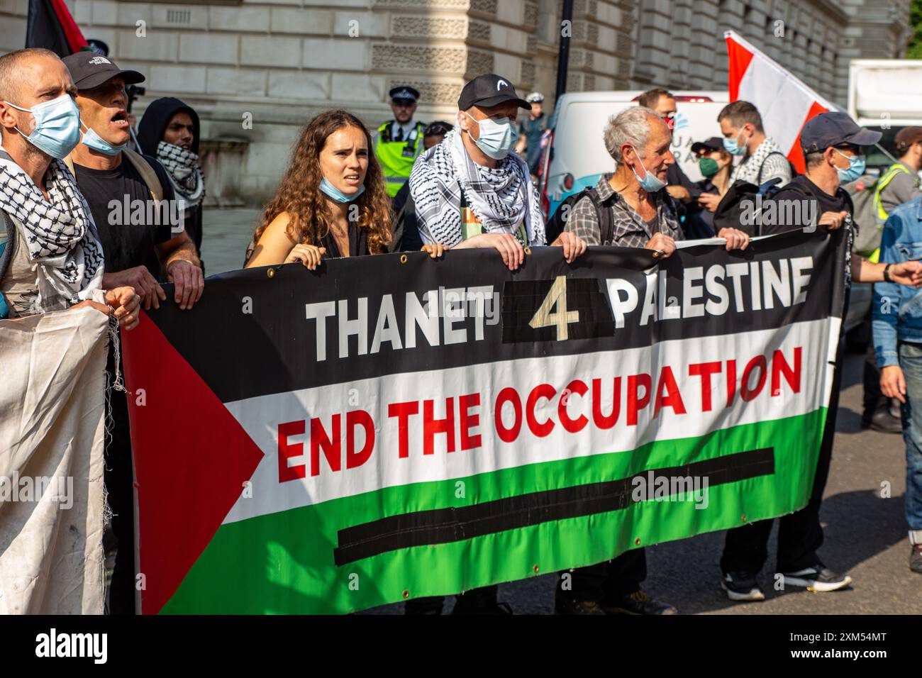 Manifestation pro Palestine et piquet devant le ministère des Affaires étrangères dans le centre de Londres. Banque D'Images