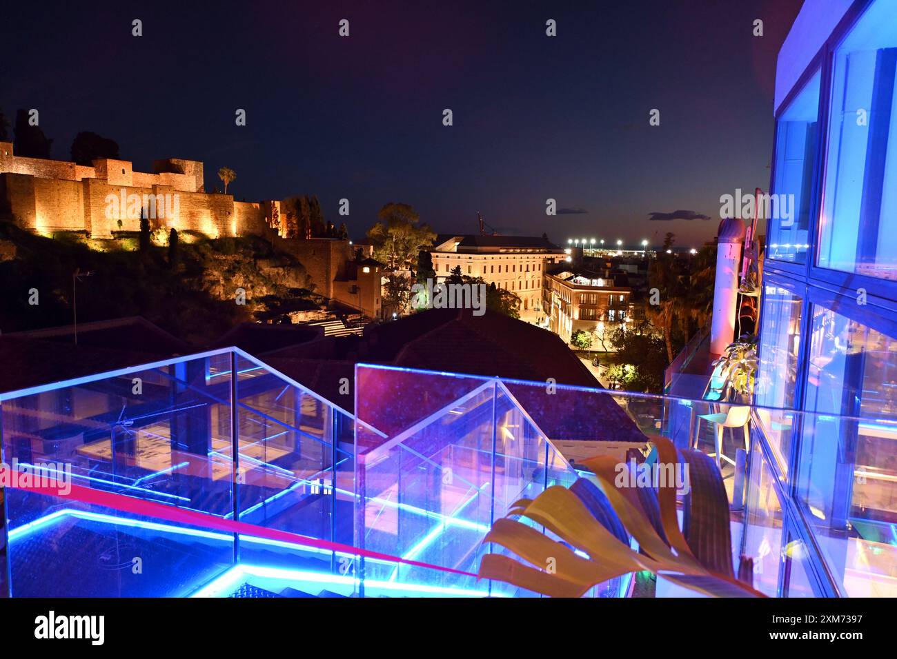 Alcazaba dans la soirée, Malaga, Andalousie, Espagne Banque D'Images