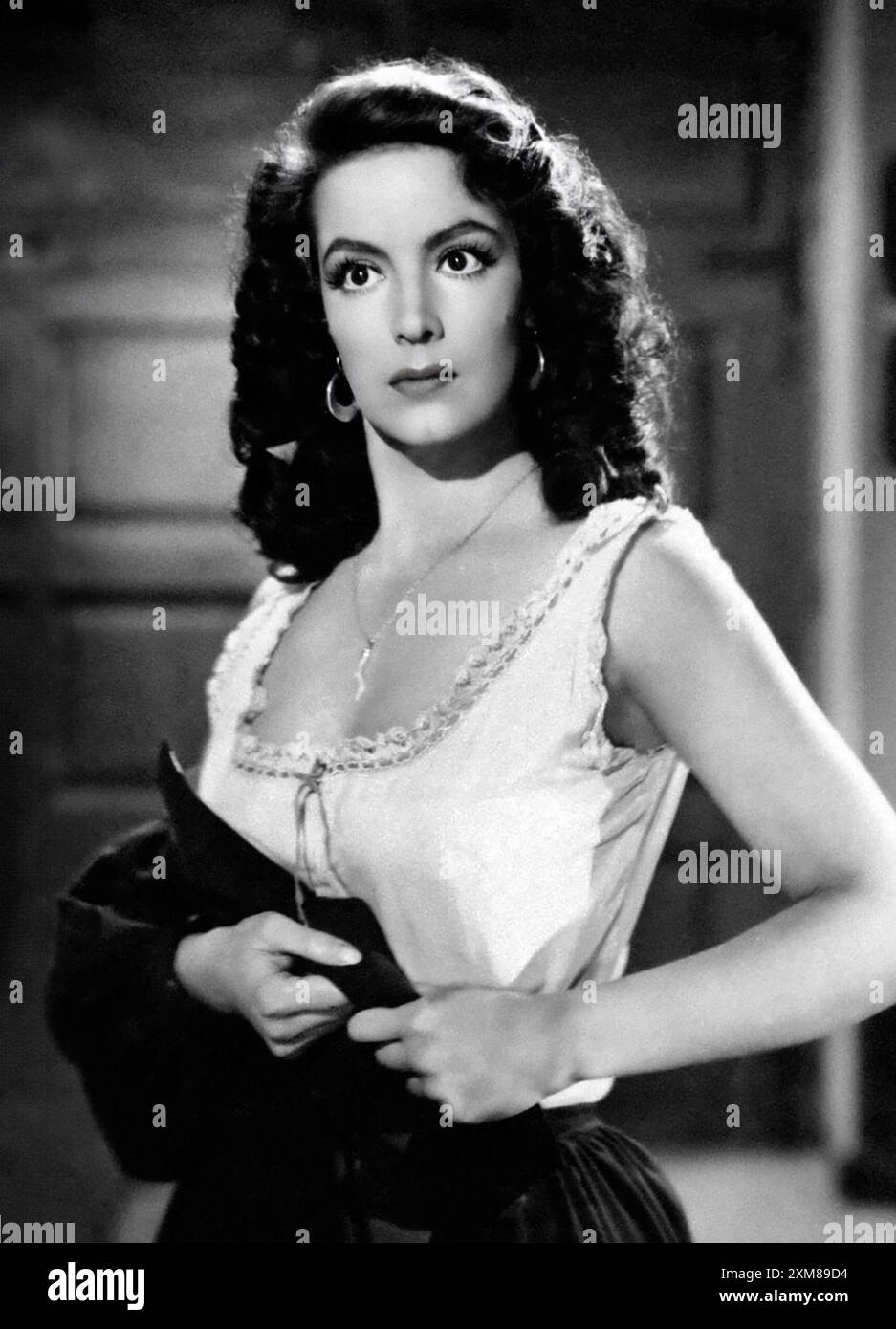 Maria Felix. Portrait de l'actrice et chanteuse mexicaine, María de los Ángeles Félix Güereña (1914-2002), publicité tournée pour le film la Couronne Noire., 1951. Banque D'Images