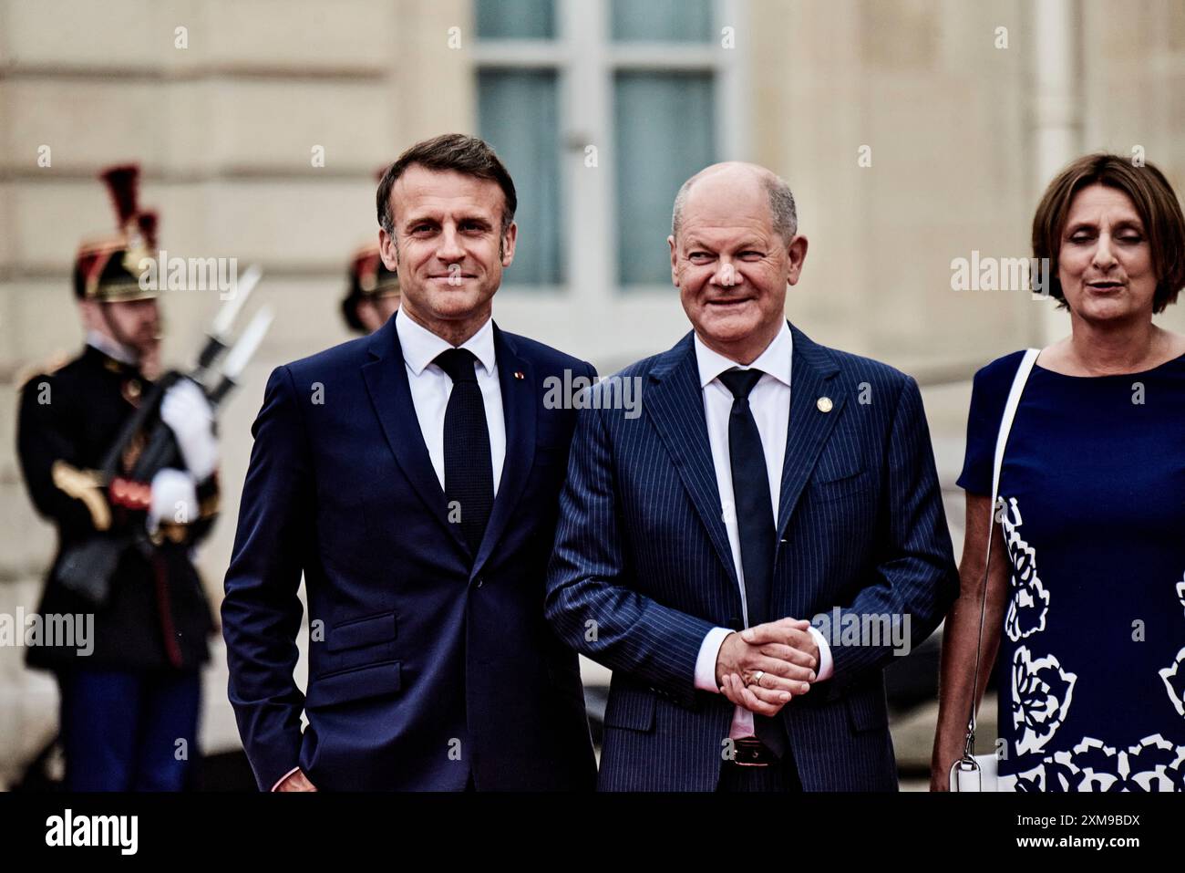 Paris, France. 26 juillet 2024. Antonin Burat/le Pictorium - réception des chefs d'Etat et de gouvernement à l'Elysée, à l'occasion du lancement des Jeux Olympiques de Paris 2024. - 26/07/2024 - France/Paris - le chancelier allemand Olaf Scholz et son épouse Britta Ernst reçus à l'Elysée pour le lancement des Jeux Olympiques de Paris 2024, le 26 juillet 2024. Crédit : LE PICTORIUM/Alamy Live News Banque D'Images