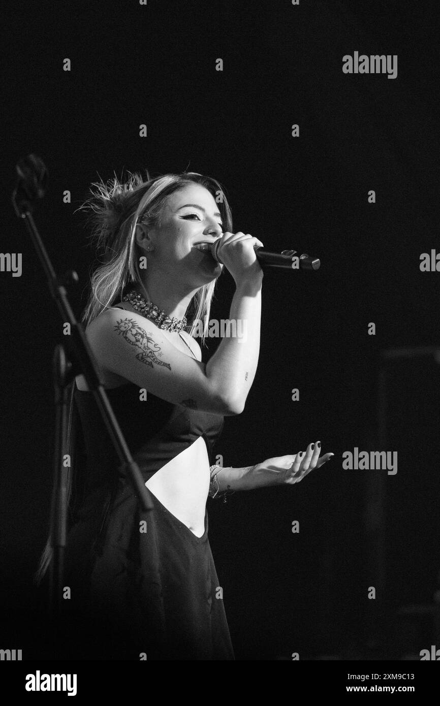 Madrid, Espagne. 26 juillet 2024. La chanteuse Alba Reche se produit lors de son concert à Madrid le 26 juillet 2024 Espagne (photo d'Oscar Gonzalez/Sipa USA) crédit : Sipa USA/Alamy Live News Banque D'Images