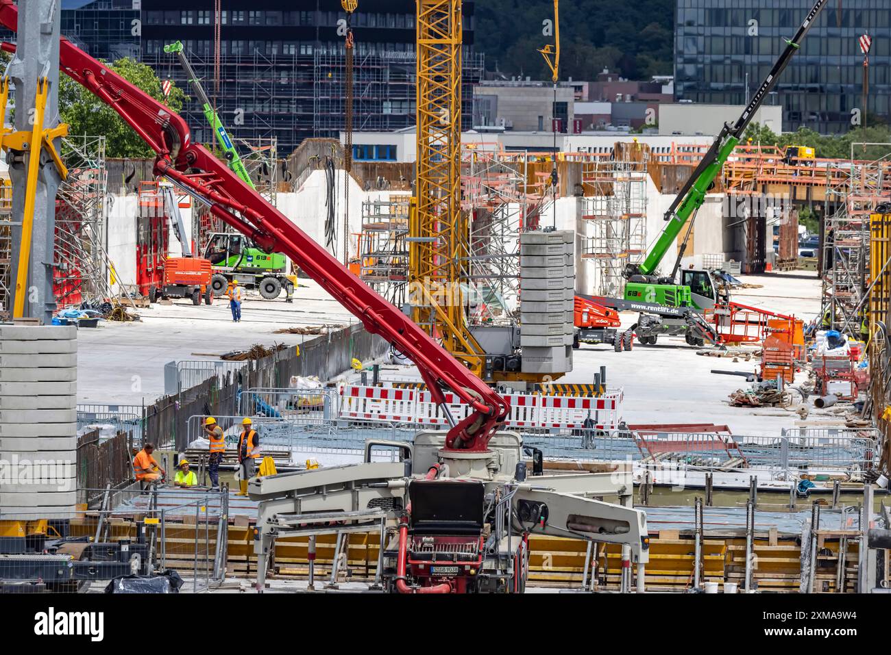 Chantier sur l'autoroute A81 près de Boeblingen. Tous les ponts seront remplacés par de nouveaux lorsque l'autoroute sera élargie à six voies. Banque D'Images