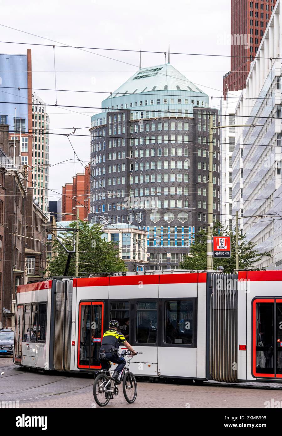 Grote Marktstraat, rue commerçante, tramway, zone piétonne, dans le centre-ville de la Haye, pays-Bas Banque D'Images