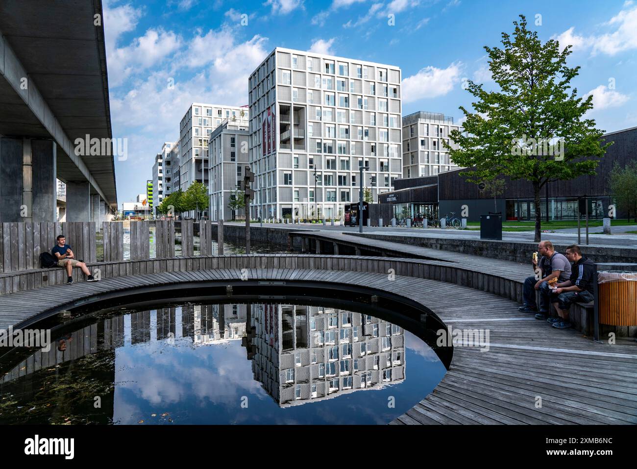 Le quartier d'Orestad, le plus jeune quartier de Copenhague, sur l'île d'Amager, a été planifié en 1992 et a été en construction à ce jour Banque D'Images