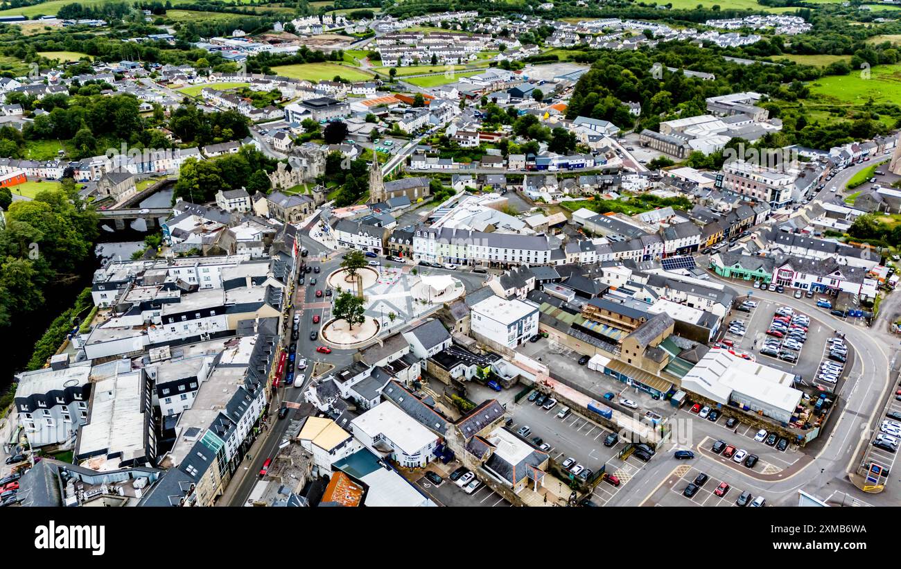 DONEGAL TOWN, IRLANDE - 23 JUILLET 2024 - les travaux de la nouvelle Diamond sont déjà terminés. Banque D'Images