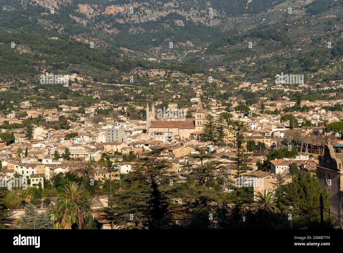 Le village de Soller dans le nord-ouest de l'île, près d'Alconasser, Serra de Tramuntana, Majorque, Espagne Banque D'Images